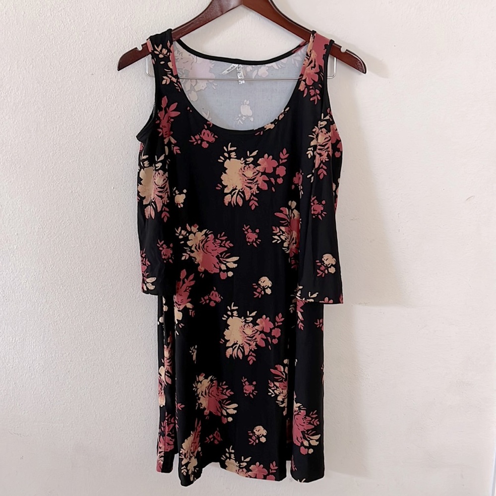 Floral Cold-Shoulder Mudd Dress